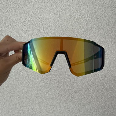 Occhiali da sole sportivi