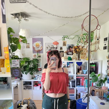 red croptop