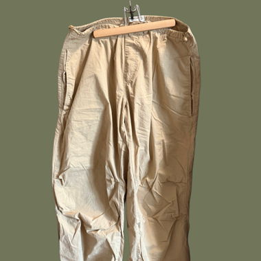 parachute pants 