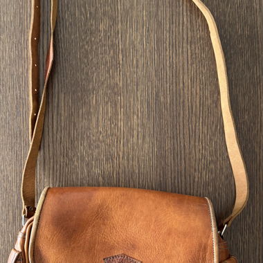 Brown leather shoulder messenger bag