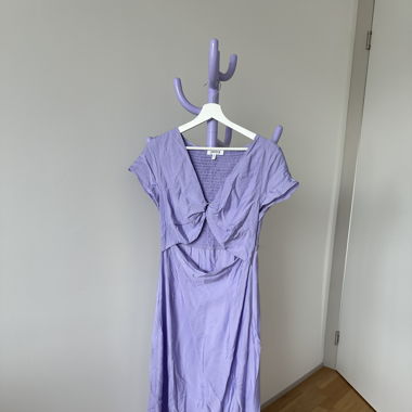Sommerkleid mit Cut Out