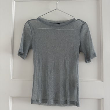 Silbernes Mesh-Shirt