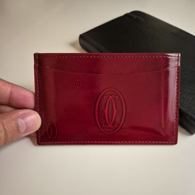 Rotes Cartier Kartenetui