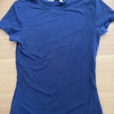 T-shirt marine ajusté