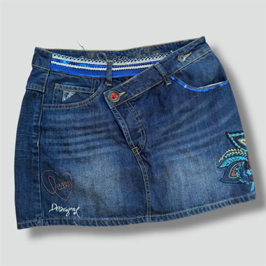 Vintage Desigual embroidered y2k skirt