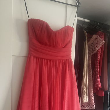 pinkes Kleid