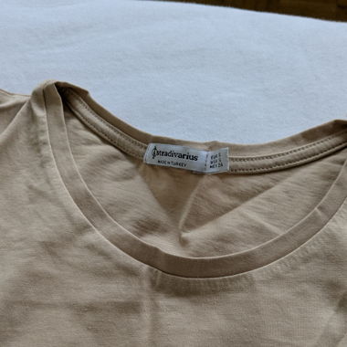 T-shirt beige