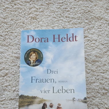 Roman Drei Frauen,Vier Leben