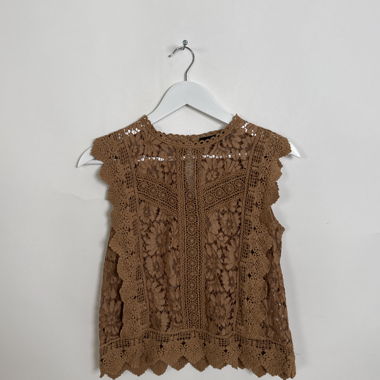Haut en dentelle HALLHUBER