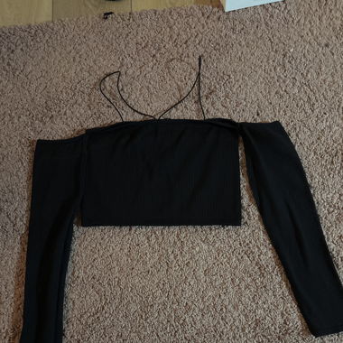 Haut avec manche long noir 