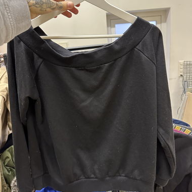 Sweatshirt noir AMISU