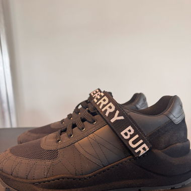 Burberry black suede and mesh logo lace