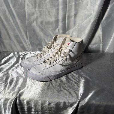 Nike blazers 77