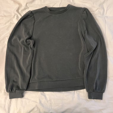 Long sleeve with puff sleeves, size S - almost never worn