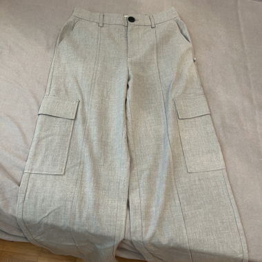 Pantaloni cargo grigi