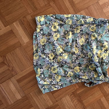 Jupe portefeuille fleurie
