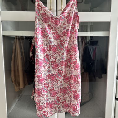 Kurzes Kleid