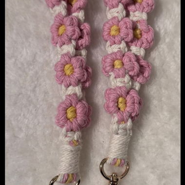 Keychain, Macramé, Pink Flower