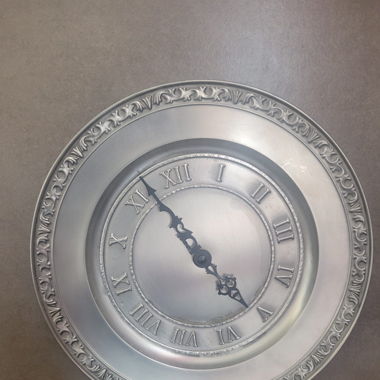 Pendule en étain