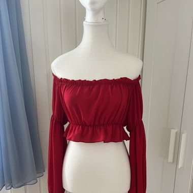 Off shoulder „wild thoughts“ top