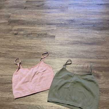 2 Tops
