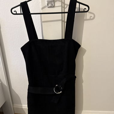 Abito mini nero con cintura