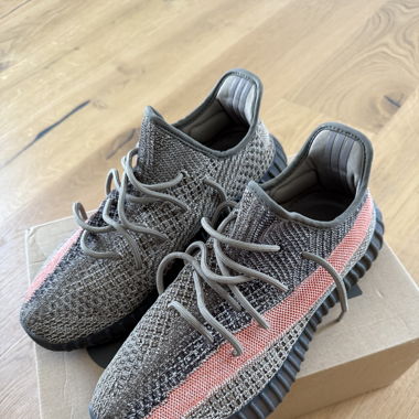 Adidas Yeezy Boost 350 V2 Ashsto