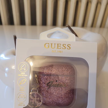 Boîte à Airpods Guess