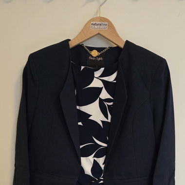 robe et veste Phase Eight blanche / fleurs noires