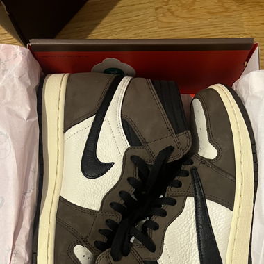 Nike Air Jordan 1 high x Travis Scott Grösse 43