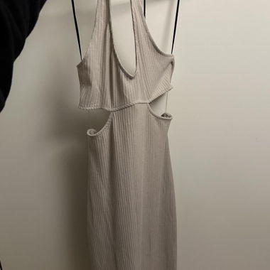 Beiges Sommerkleid