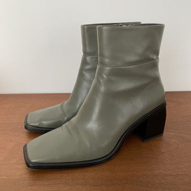 Kaki boots, 38