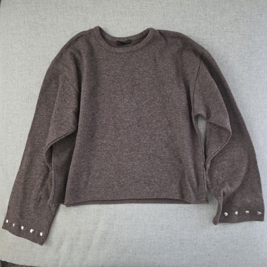Brauner Strickpullover