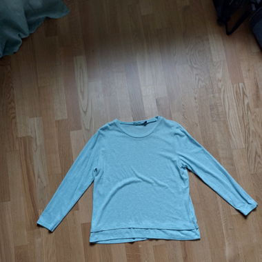 Sweatshirt in hellblau