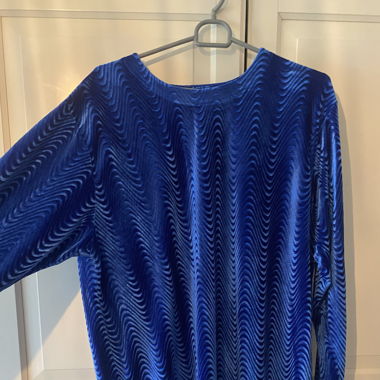 blue shiny sweater