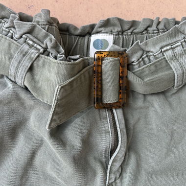 Jeans da donna del marchio "Nagev" con cintura