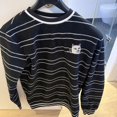 RIPNDIP gestreifter schwarzer Pullover