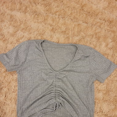 Graues Croptop 