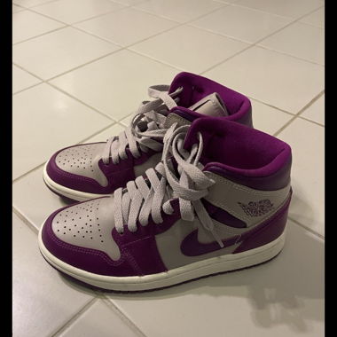 Nike Air Jordan 1 Mid Lila/ Grau EUR 36.5