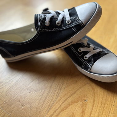 Converse size 39