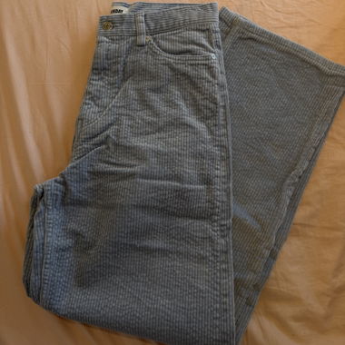 Pantalon Weekday en velours côtelé bleu clair taille 34