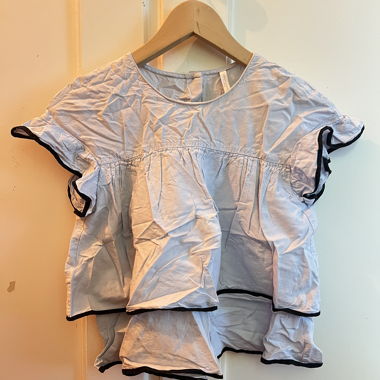 Top bleu clair à volants ZARA Trafaluc Collection