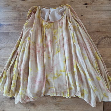 Sleeveless blouse
