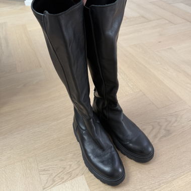 Black High Boots