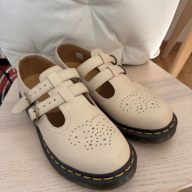 Dr. Martens Mary Jane Schuhe
