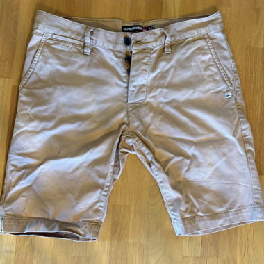 Beige Quiksilver-Shorts