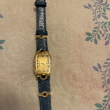Montre dame Chaumet avec diamants 