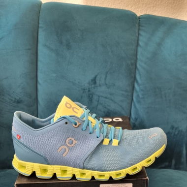 On cloud Schuhe Grösse 37