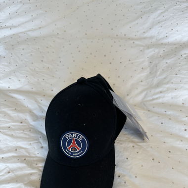 CAP PARIS SAINT-GERMAIN, NEU