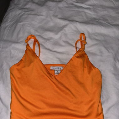Top orange